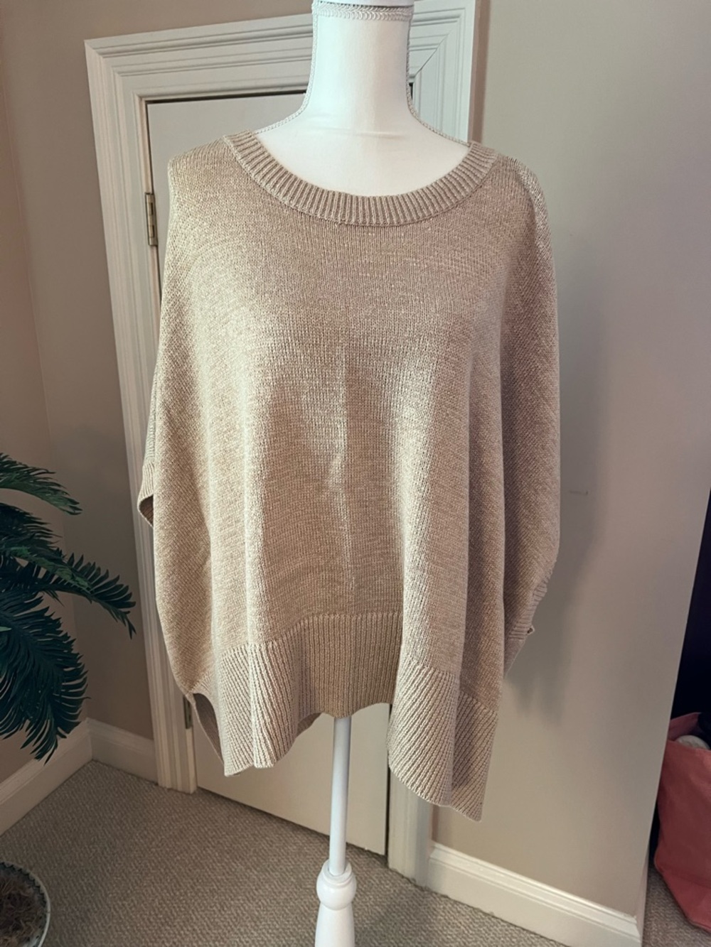 Chico's Taupe Crewneck Oversized Lightweight Sweater Size L/XL